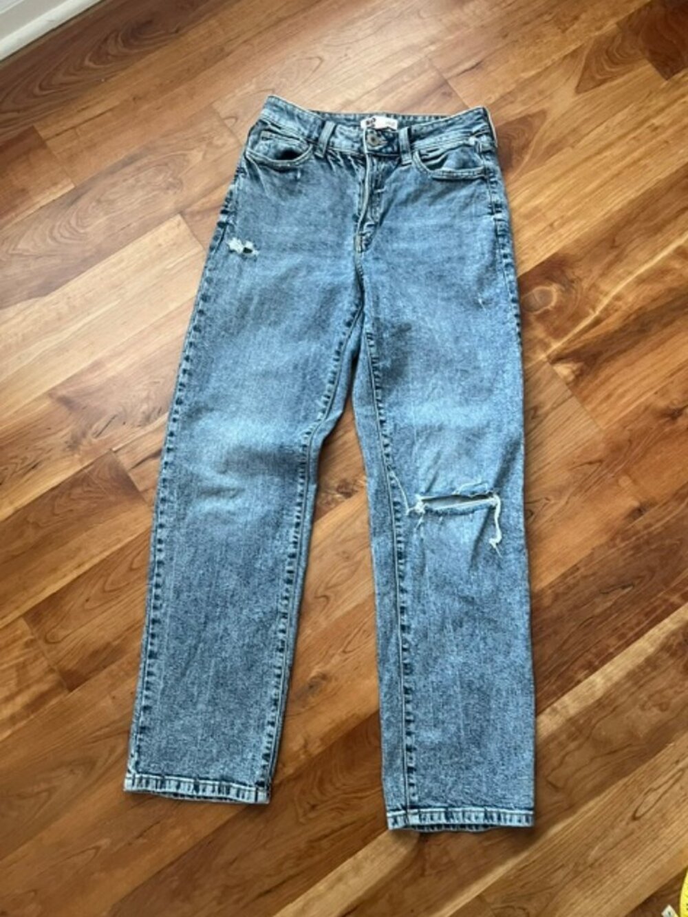 SO juniors high rise 90s straight jeans